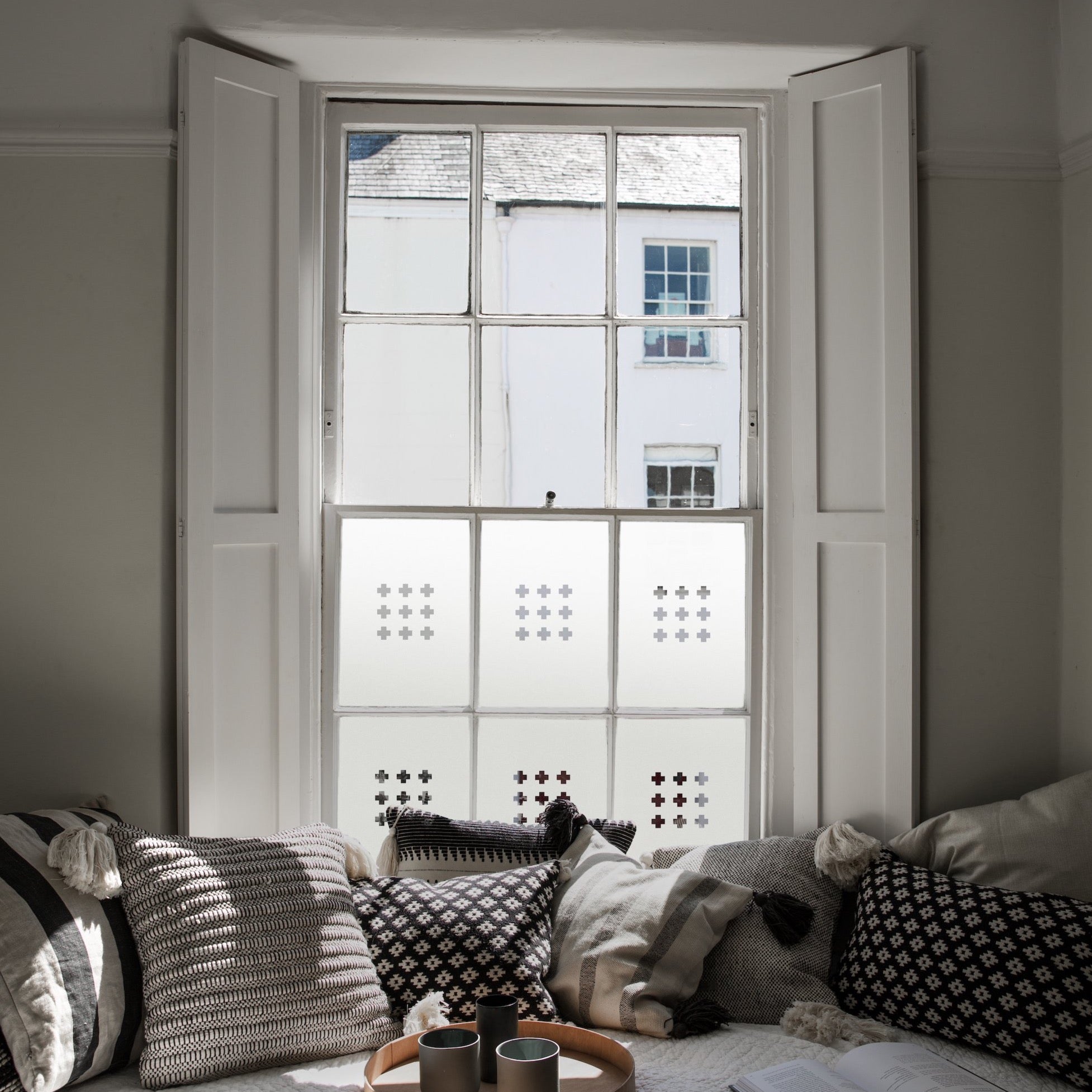 Window Privacy Without Losing Light: 6 Beautiful Ideas
