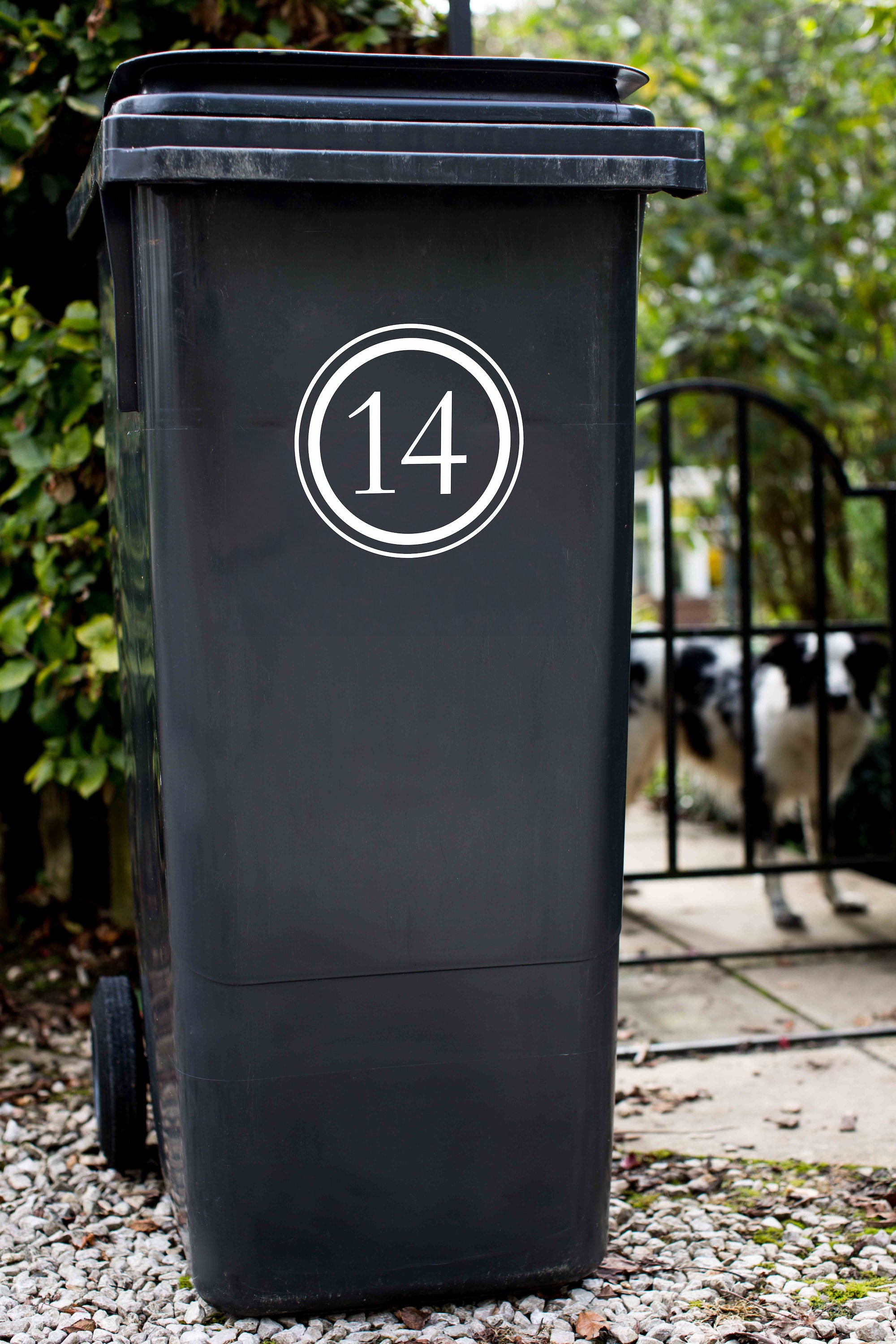 Queue Line Bin Circle Lines - House Number Wheelie Bin Sticker – Brume window film