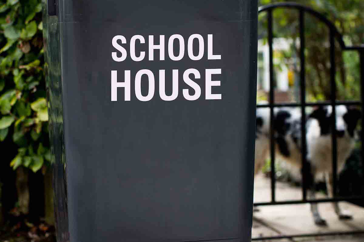 House Name-2 Lines-Swiss.